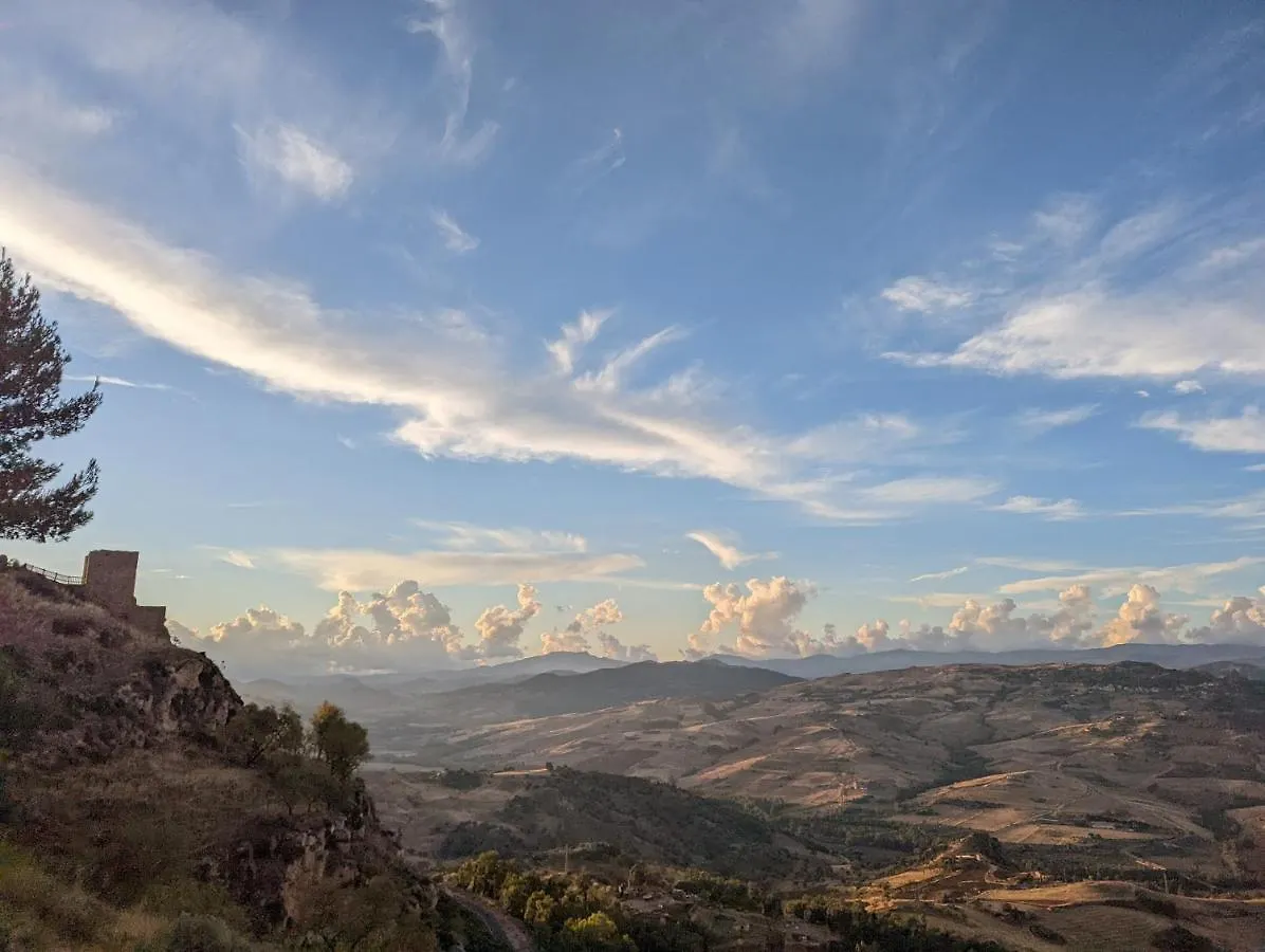 Case Al Borgo - Albergo Diffuso Agira 0*,