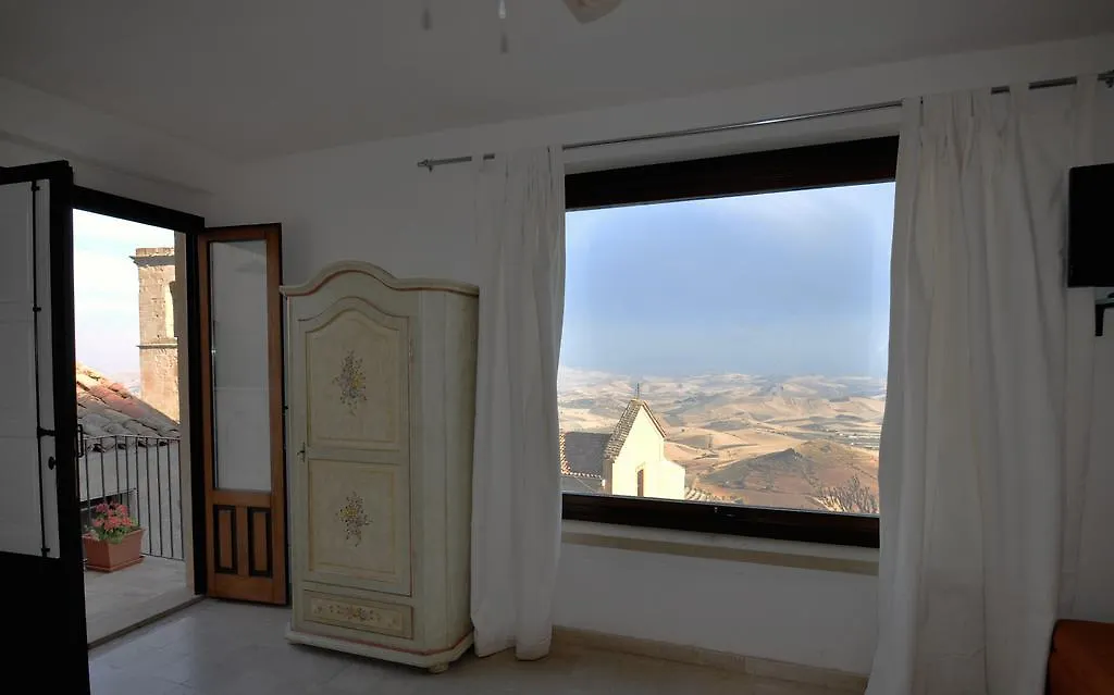 Case Al Borgo - Albergo Diffuso Agira 0*,